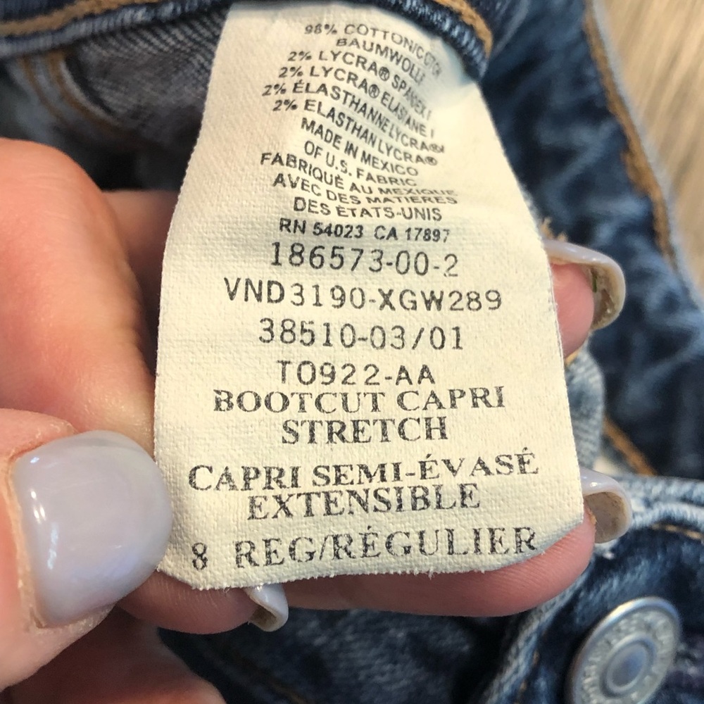 Gap bootleg capris - Picture 4 of 5